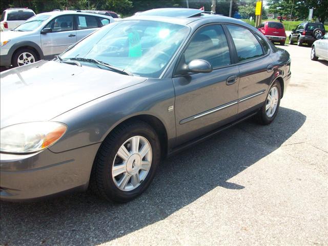 2003 Ford Taurus