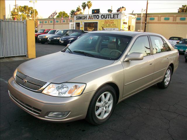 2000 Toyota Avalon for sale
