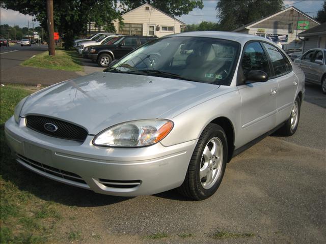 2004 Ford Taurus for sale