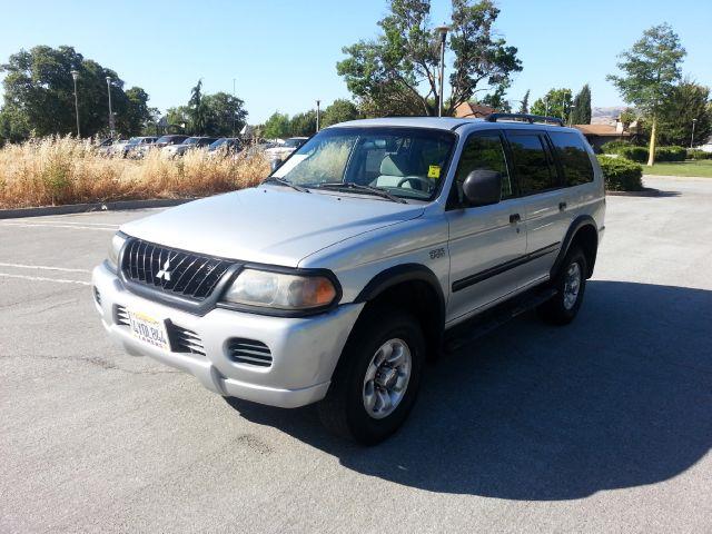 2002 Mitsubishi Montero Sport