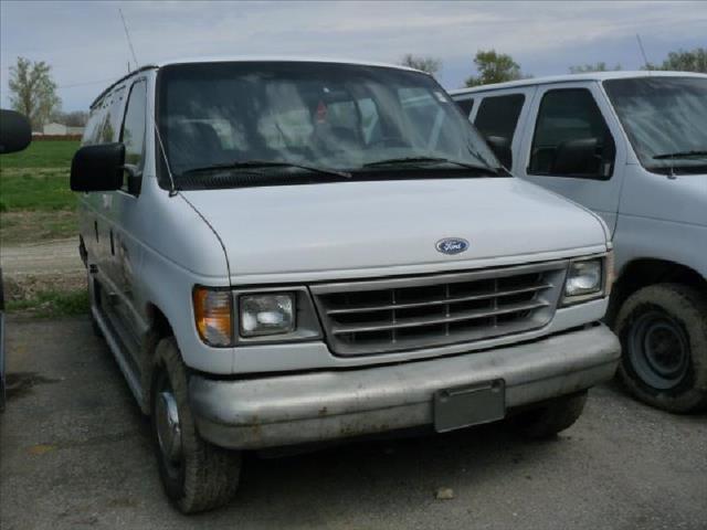 1999 Ford Econoline Wagon