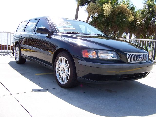 2002 Volvo V70 for sale