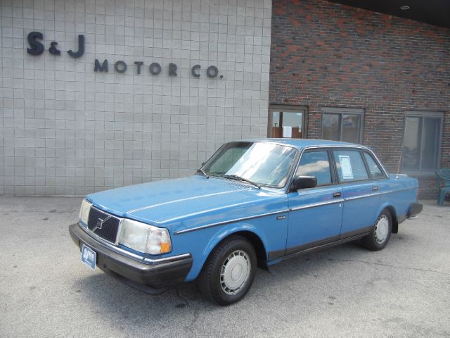1987 Volvo 240 for sale