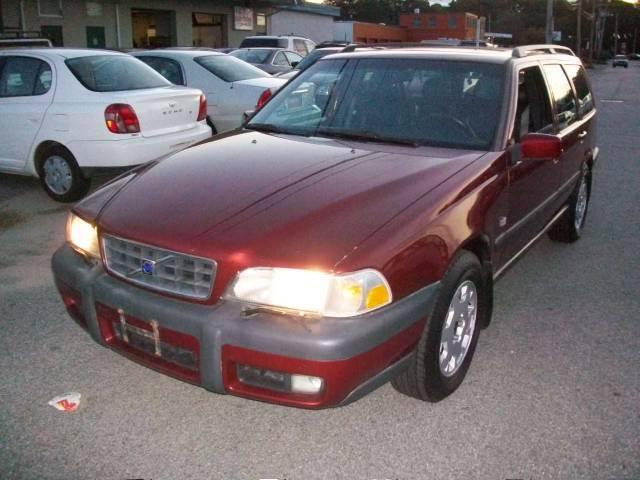 2000 Volvo V70 for sale