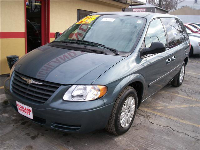2007 Chrysler Town and Country for sale