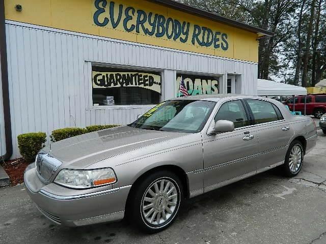 Tothego - 2003 Lincoln Town Car_1