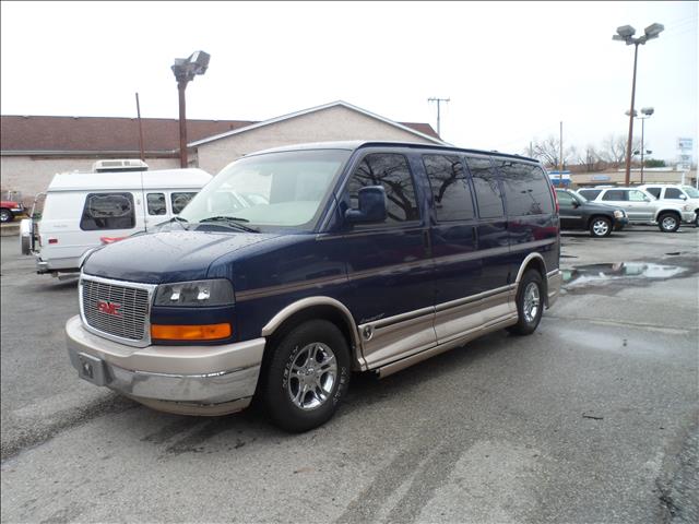 2003 GMC Savana