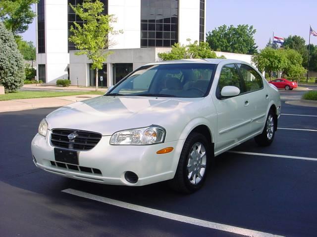 2000 Nissan Maxima for sale