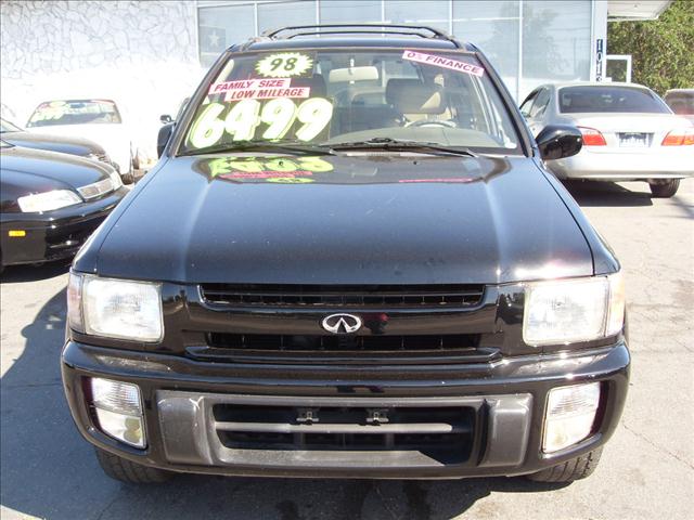 1998 Infiniti QX4 for sale