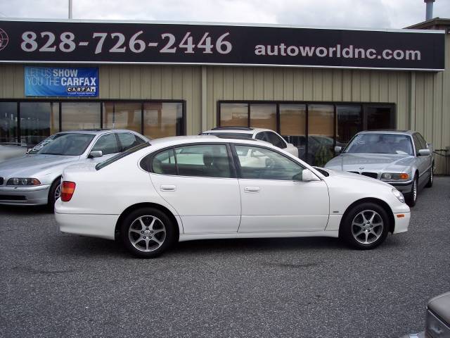2000 Lexus GS 300
