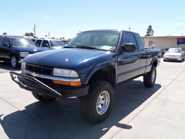 2000 Chevrolet S10 for sale