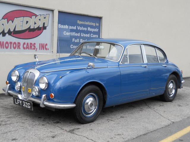 1969 Daimler V8-250 for sale