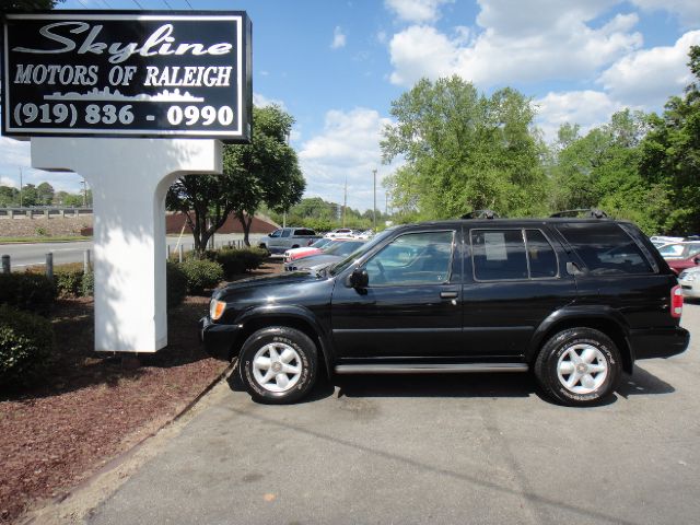 2000 Nissan Pathfinder for sale