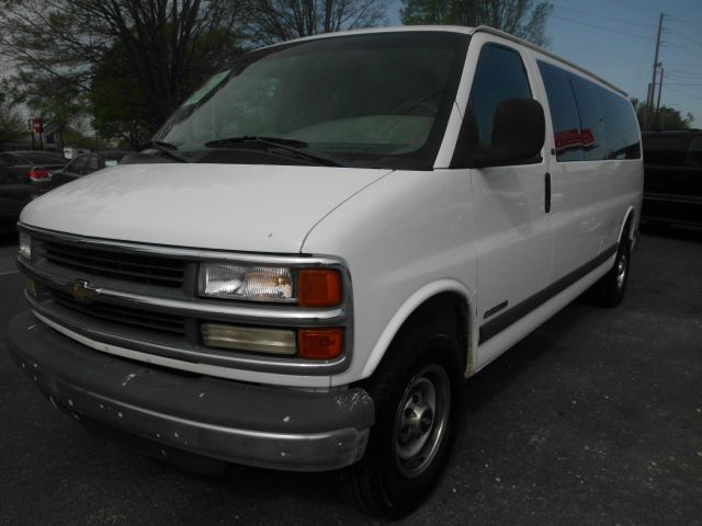 2000 Chevrolet Express for sale