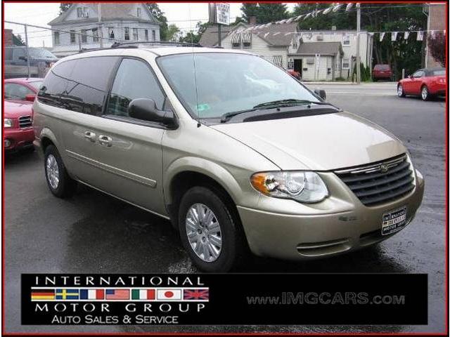 2005 Chrysler Town & Country for sale