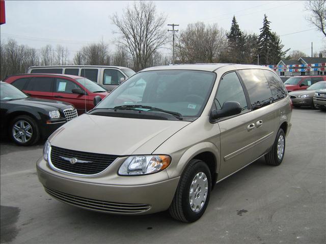 2004 Chrysler Town and Country for sale