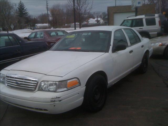 2004 Ford Crown Victoria for sale
