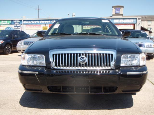2010 Mercury Grand Marquis for sale