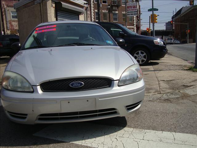 2004 Ford Taurus for sale