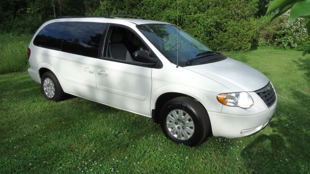 2006 Chrysler Town and Country for sale