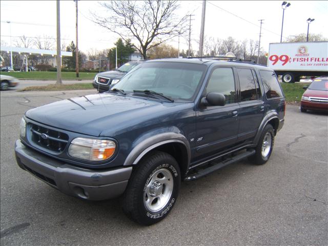 2000 Ford Explorer for sale