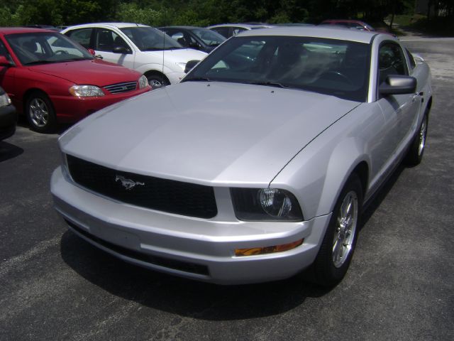 2005 Ford Mustang for sale