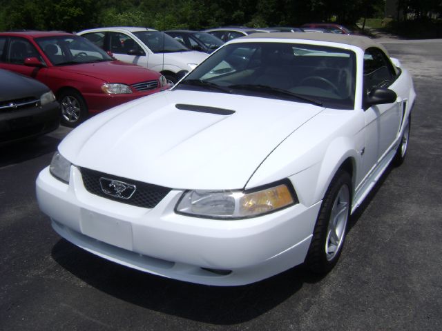 2000 Ford Mustang for sale