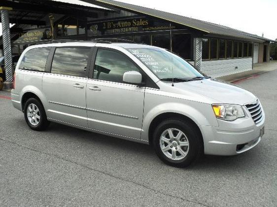2010 Chrysler Town & Country for sale