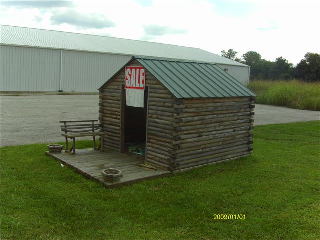 2009 DOG  HOUSE for sale