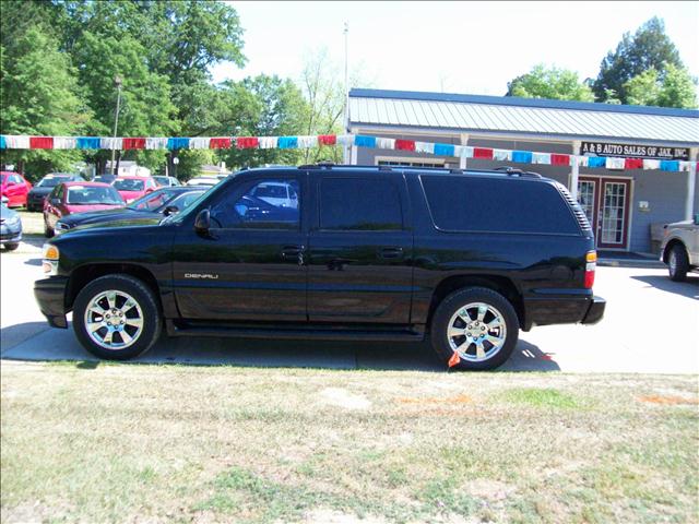 2005 GMC Yukon Denali for sale