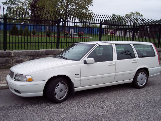 1998 Volvo V70 for sale