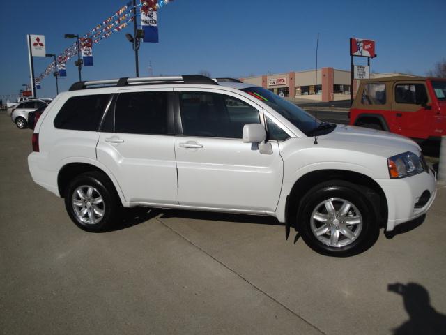 2011 Mitsubishi Endeavor for sale