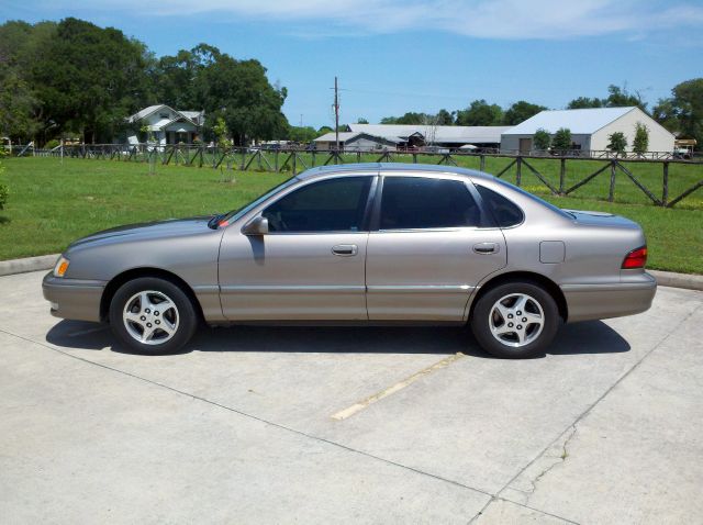 1998 Toyota Avalon for sale