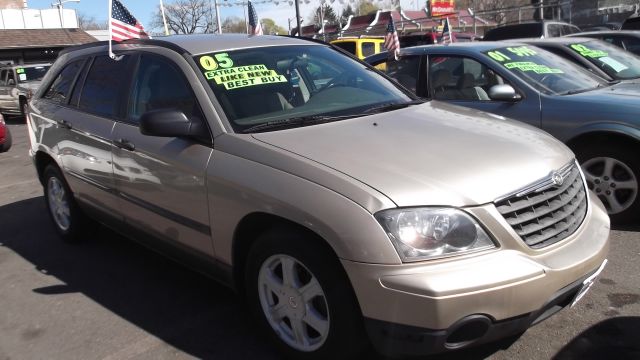 2005 Chrysler Pacifica for sale
