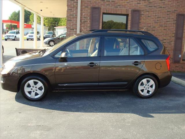 2009 Kia Rondo for sale