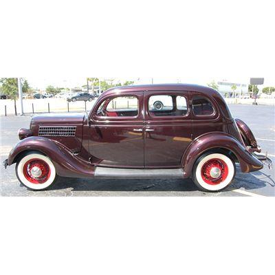 1935 ford 2 door for sale