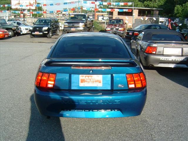 2000 Ford Mustang for sale