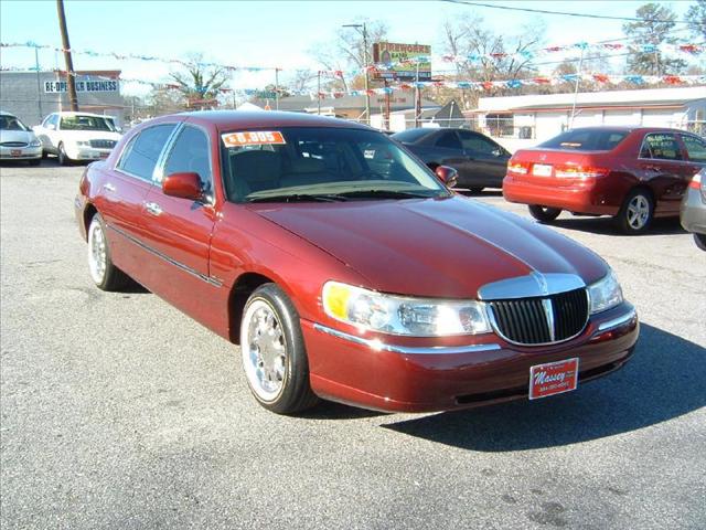 2002 Lincoln Town Car for sale