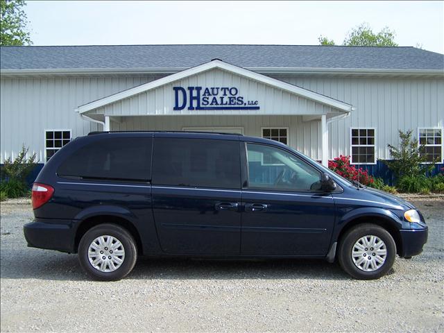2005 Chrysler Town and Country for sale