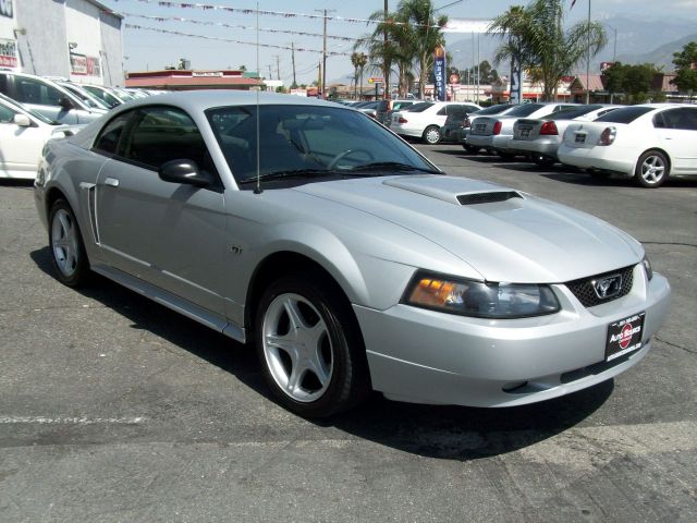 2003 Ford Mustang