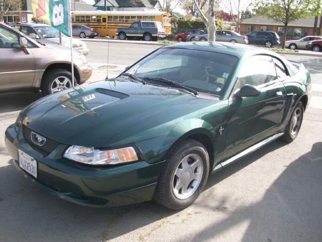 2000 Ford Mustang for sale