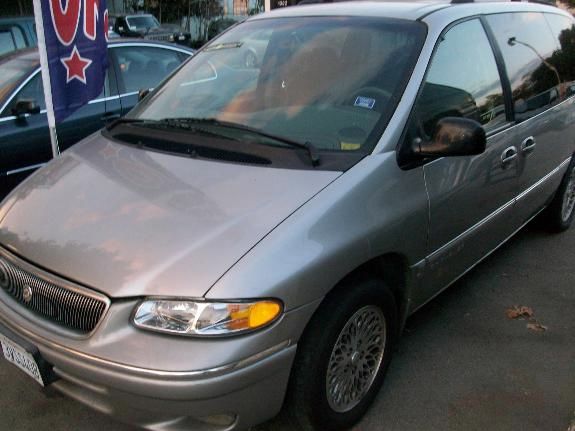 1997 Chrysler Town and Country for sale