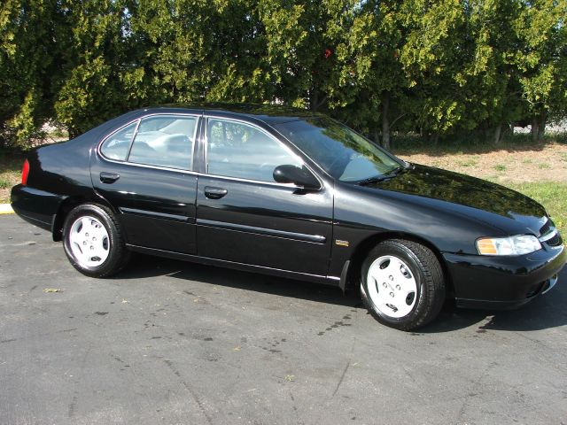 2001 Nissan Altima for sale
