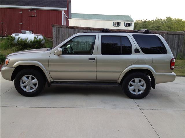 2001 Nissan Pathfinder for sale