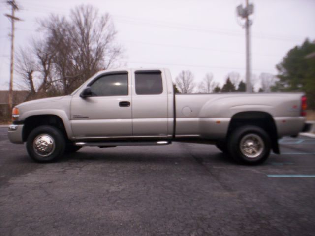 2004 GMC Sierra 3500