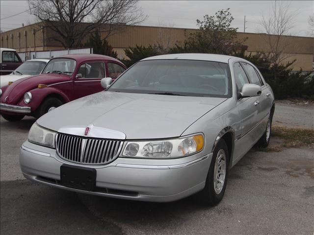 1998 Lincoln Town Car for sale