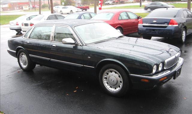 1999 Jaguar XJ8 for sale
