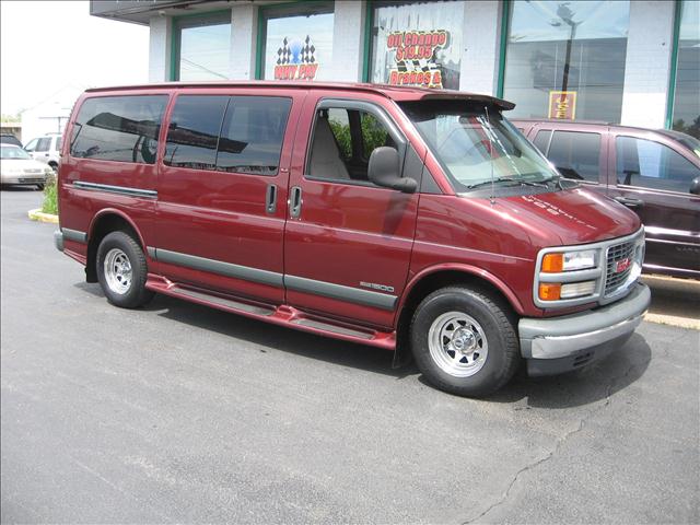 2000 GMC Savana for sale