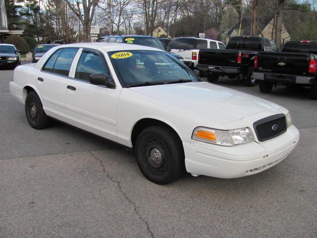 2004 Ford Crown Victoria for sale