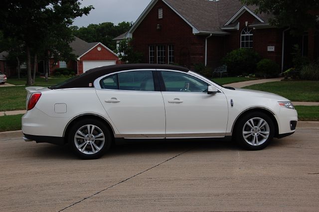 2009 Lincoln MKS